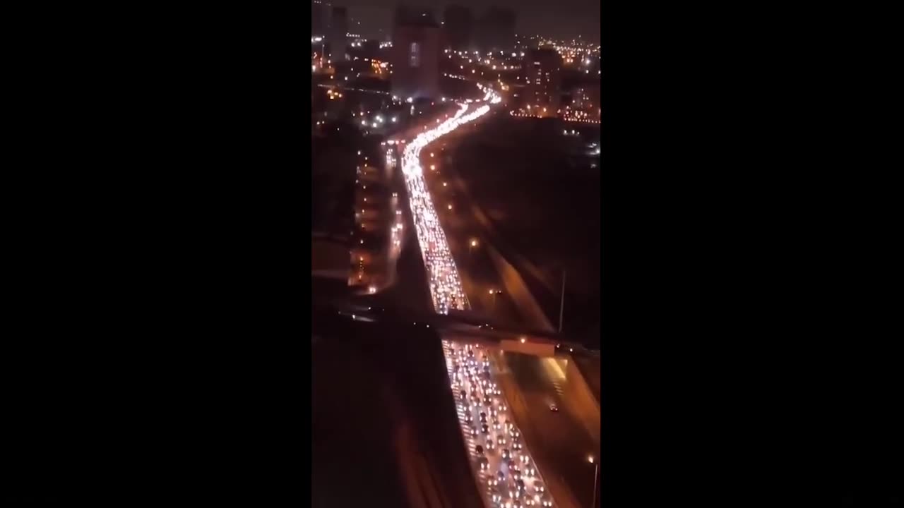 Tối qua giờ châu Á, trên trang của mình, tổng thống Trump có viết một đoạn...