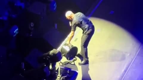🔥🥵 Pitbull's Hilarious A/C Complaint at Festival! | FunFM