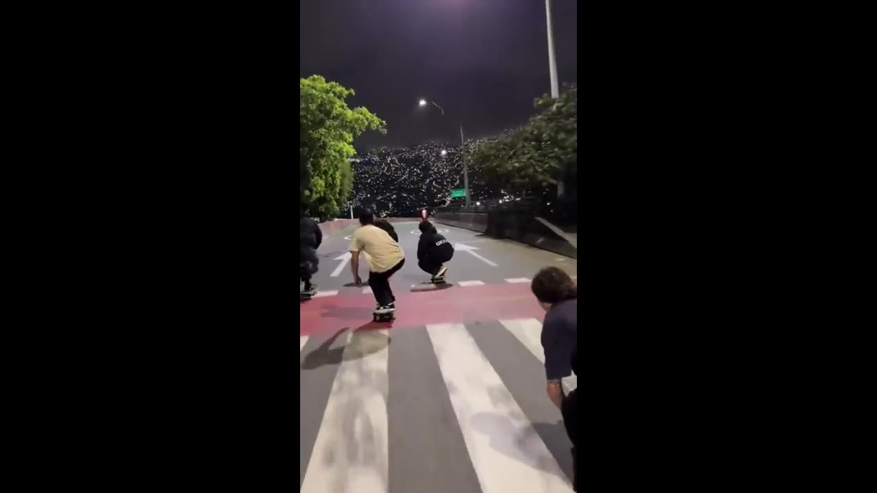 A night skateboard