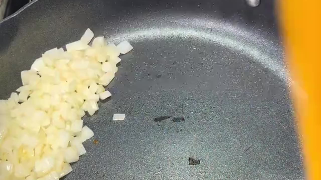Cheesy Pizza Ravioli!!