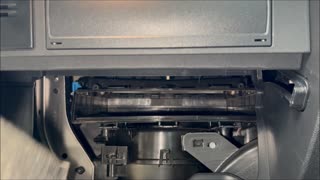 How to Replace the Pollen Filter in a 2023 Volkswagen T-Cross