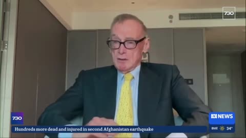 Bob Carr defends trip to Beijing for Victory Day anniversary | 7.30