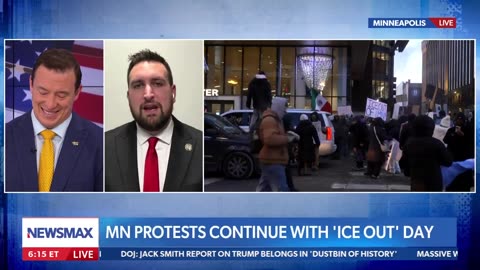 MN State Sen ⚡Paid professional anti-ICE protestors gin up the crowd