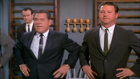 Superagente 86 - T03E24 - La línea ardiente (1968)