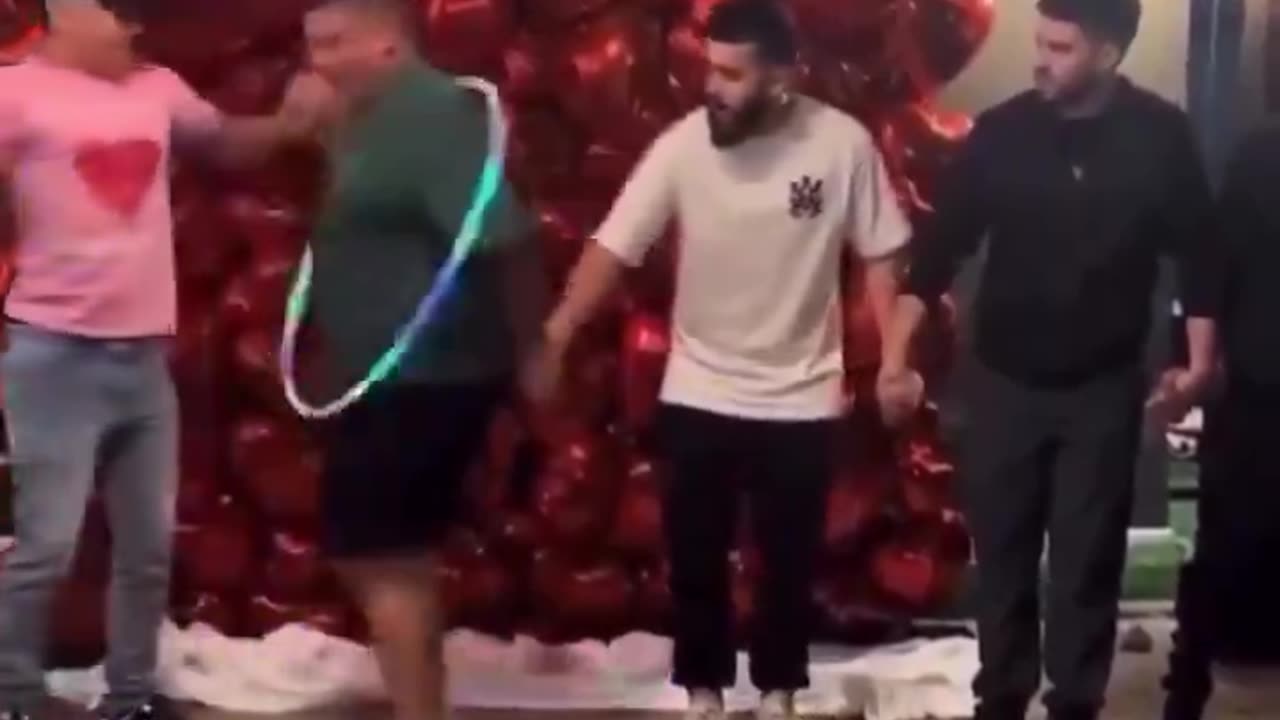 The fine line between male and female intelligence. 😂