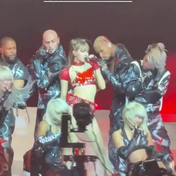 Lisa blackpink coachella 2025