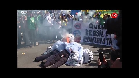 Demonstrators protest Trump tariffs and call for Bolsonaro trial in Sao Paulo