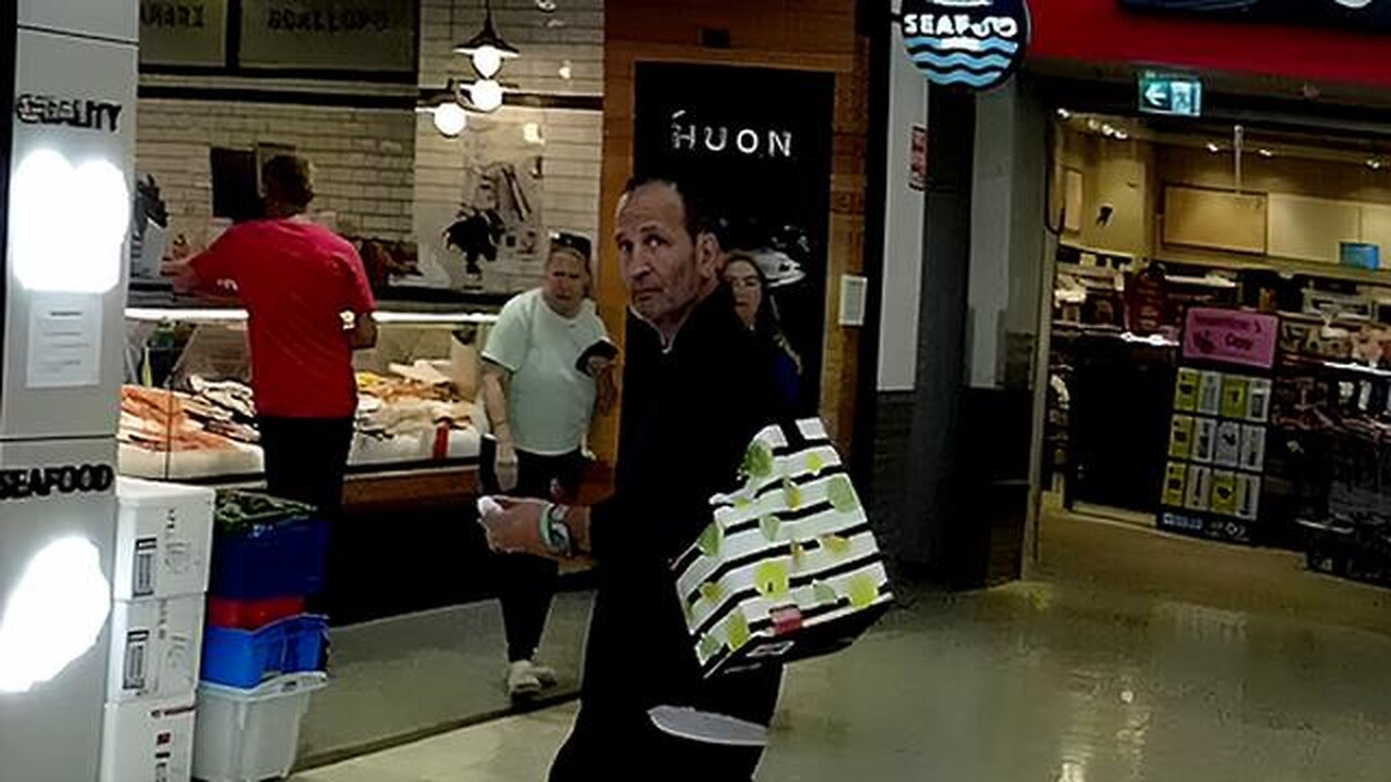 Australian Government watch list Using the Citizens to watch the target 24/7