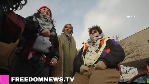 👀 At rally in Minneapolis today, a protester with Rep. Omar used a megaphone to criticize Gov. Walz