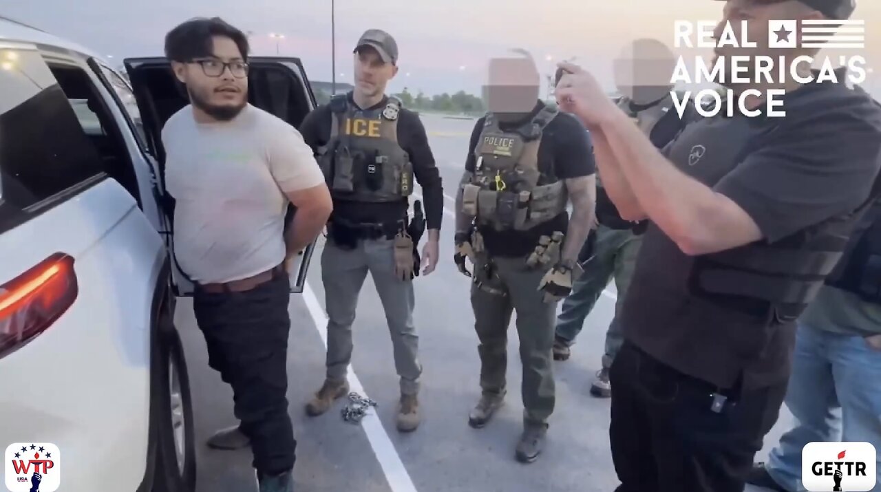 ICE AGENTS ARREST🚔👮♂️🏃♂️👲📸DACA ILLEGAL ARRIVALS IN AMERICA 🚓🧍♂️👮💫