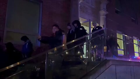 🚨 Brown University students preparing for overnight lockdown amid