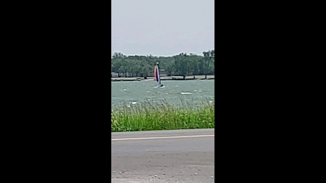 catamaran sailing