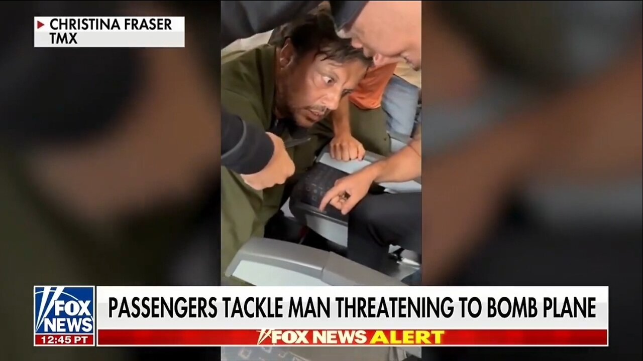 Passenger's Tackle Man Threatening To Blow Up Plane