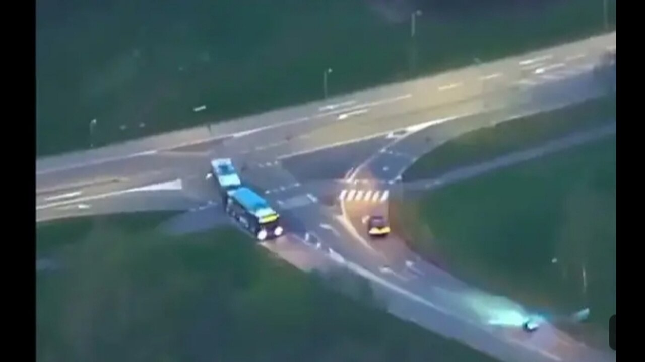 Best Driver In The World. Police Pursue