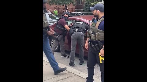 ICE- DETAIN UNDOCUMENTED ILLEGALS🚏👲🚗🧟🚨🚓👮‍♂️🏢REFUSE ARREST👲🧟‍♂️🚔💫