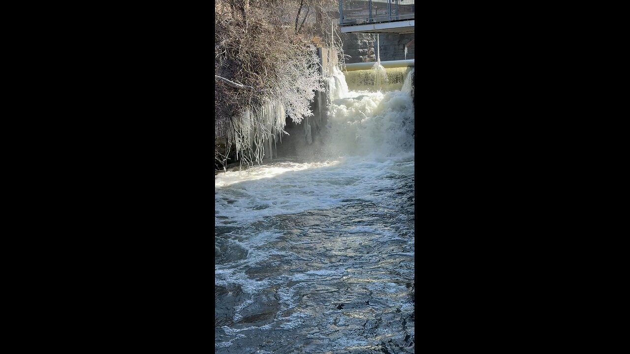 Water vibes