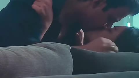 HOT KISS SCENE IN INDIAN FLIM