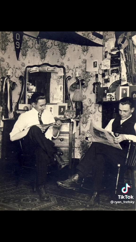 HOW AMERICAN COLLEGE DORMS LOOKED BACK IN 1890s -1950s