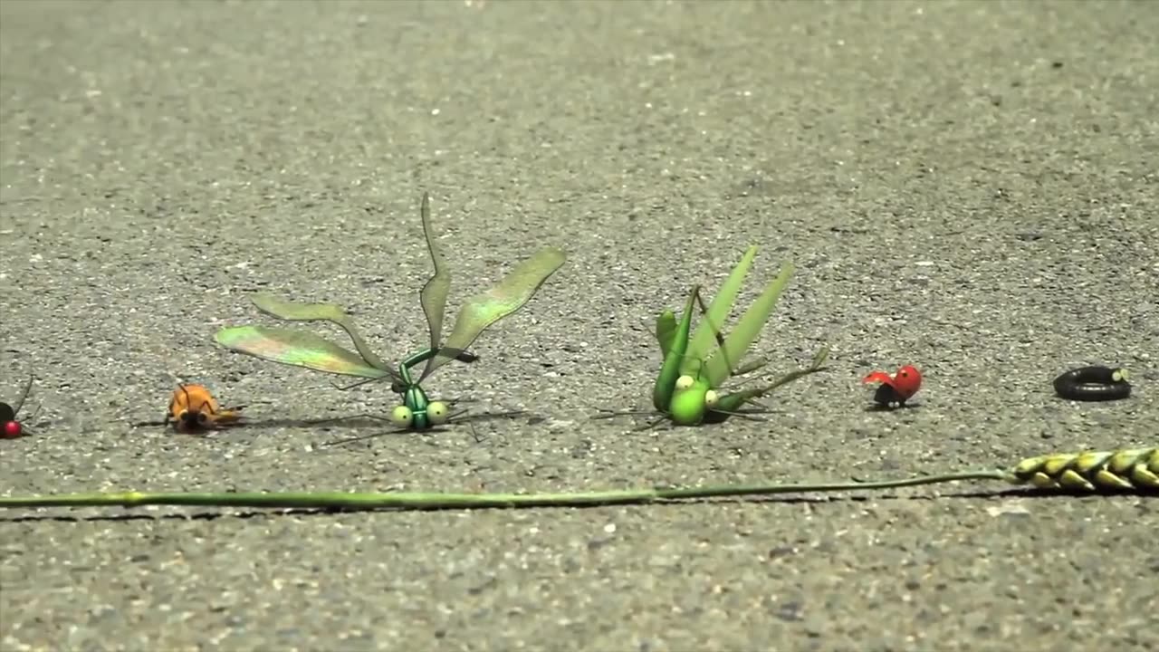 MINUSCULE Clip - _Racing Bugs_