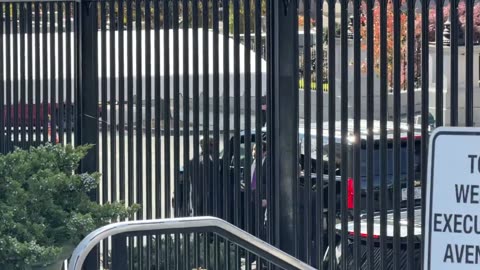 Syrian President Al-Sharaa arrived at the White House to meet with Trump,