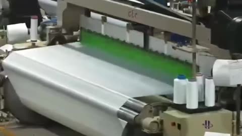 🇨🇳 Why is Chinese clothing so cheap?