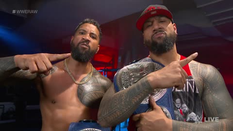 Riddle and The Usos trade barbs ahead of clash: Raw, May 16, 2022 @wwefree ​