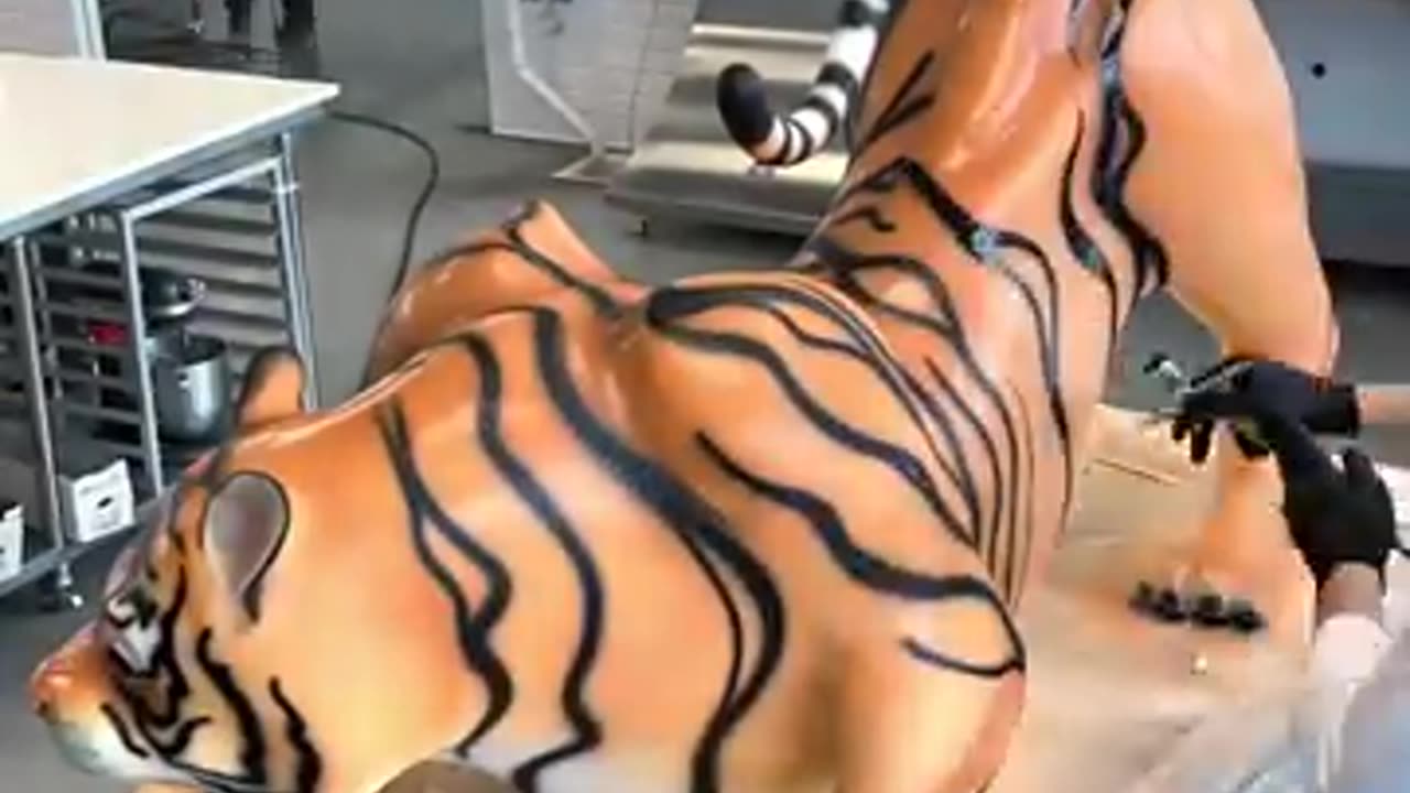 Amazing: Chocolate Tiger!