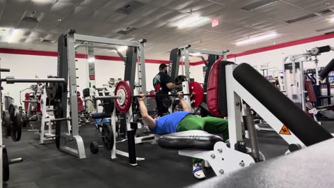 Bench Presses 80KG/176LBs for 8 Reps