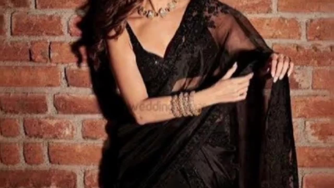 Farewell party saree simple in the block themes