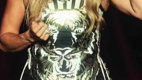 Carrie Underwood Rocks VOA Country Fest with Epic Performance