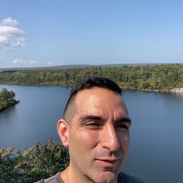 ENJOY THE BEAUTIFUL MOUNTAINS AND LAKE GOD CREATED!