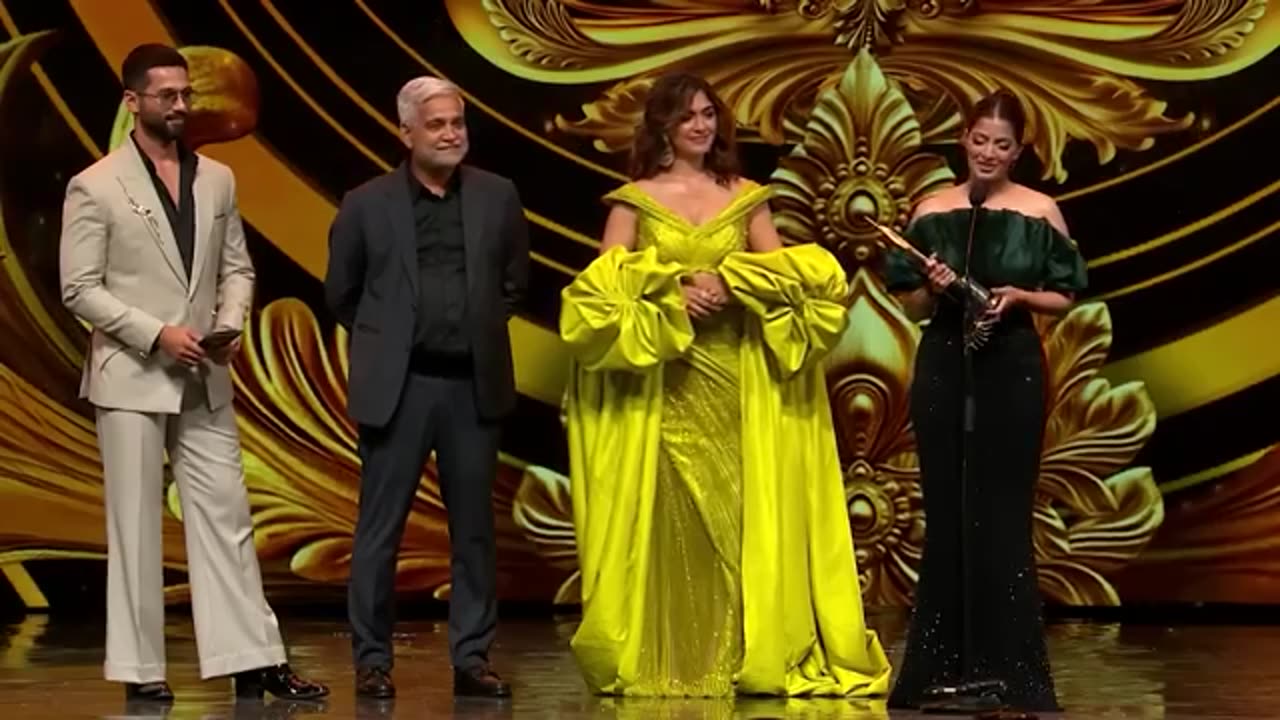 తనకు ఇష్టమైన సినిమా ఏంటో చెప్పిన చిరంజీవి | Chiranjeevi reveals his favourite movie