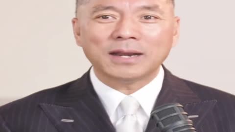 20220908文贵先生视频²： #知人不评 除了是成长中必经的修行，也是每个人面对你即将有的财富安全自保的手段。少说吧！可能你脱口而出的话在别人身上就是一座山，