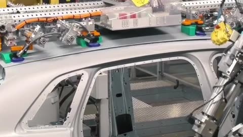 Audi Q8 e-tron Production Line