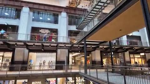 Reviewing Gordon Ramsay's Restaurant London! MISERABLE DINING!