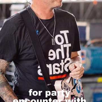 Mark Hoppus Recalls Cringe 2004 Party Moment with Robert Smith in New Memoir - WorldEye