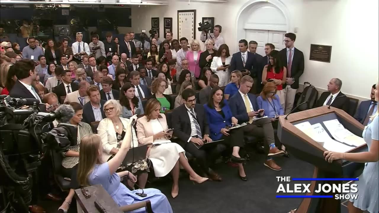 WH Press Secretary Karoline Leavitt Answers Questions
