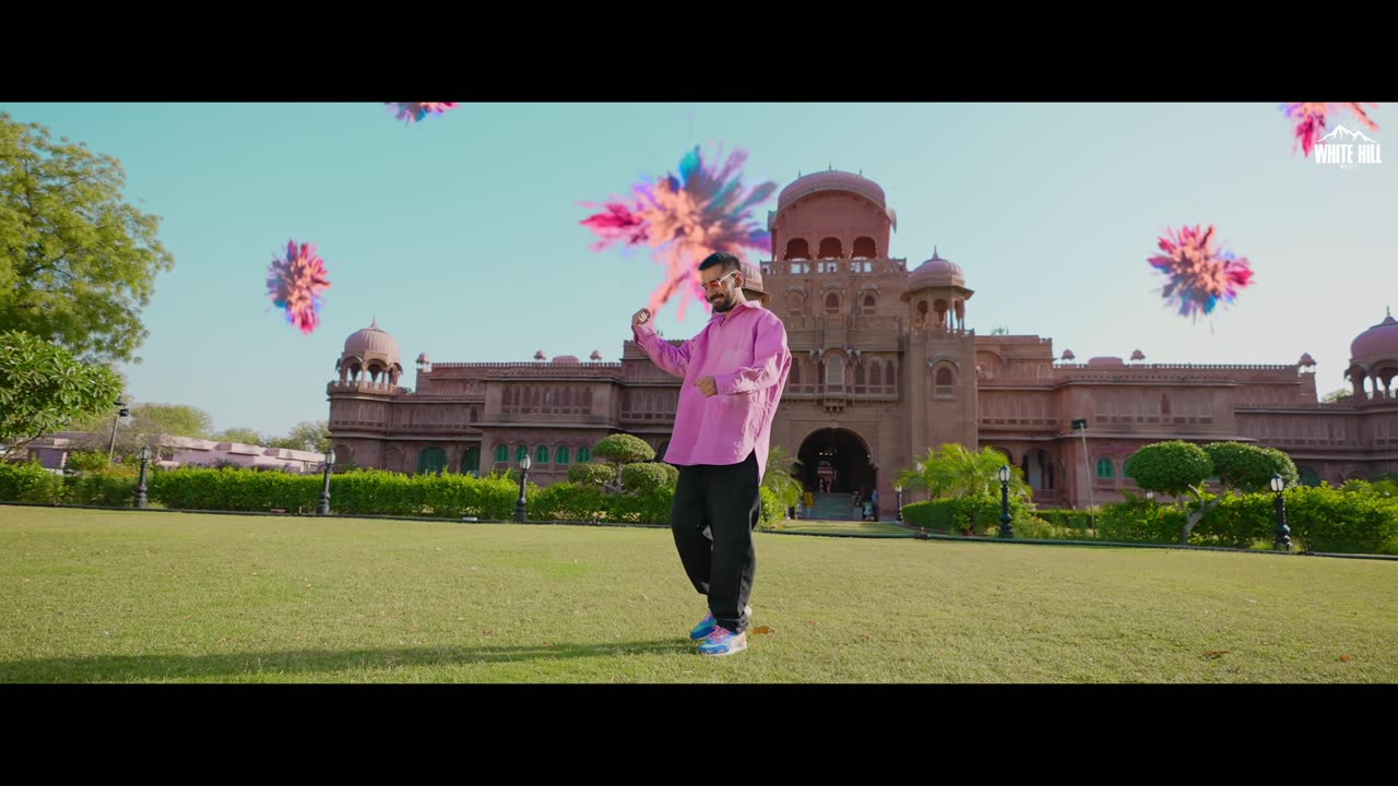 KAALI KAALI KURTI