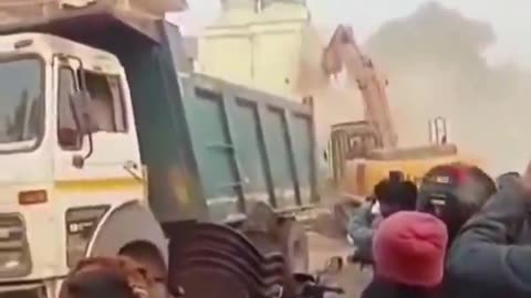 Mosques in India are torn down like in China. In India they know.