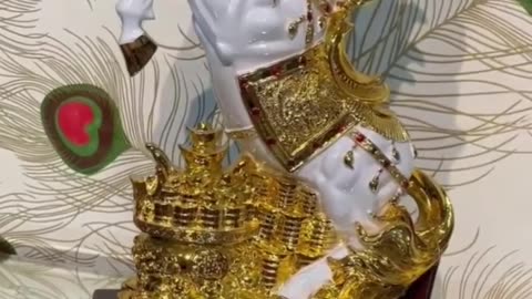 White - Golden Horse _ Mane Showpiece _ Vastu Horse Statue _ DNA eStore.mp4