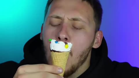https://vm.tiktok.com/ZMSNSyf3u/