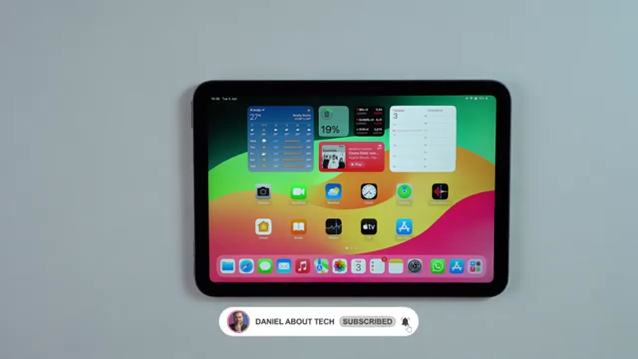 How To Use WhatsApp on iPad - Official App!
