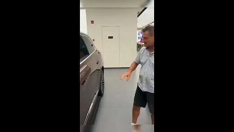 Huawei's gesture controlled doors