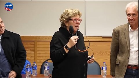 Minnesota Democrat Breaks Down in Tears While Addressing Somali Community