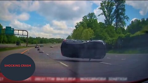 Bad Driver Causes 5-Car Crash | Dashcam Footage