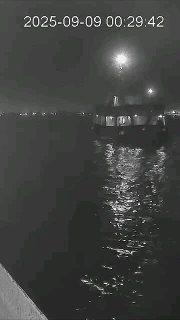 A projectile hit the 'Family' vessel of the 'Sumud' Gaza Flotilla