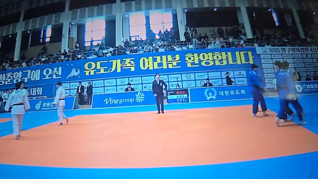 단체전 첫경기.