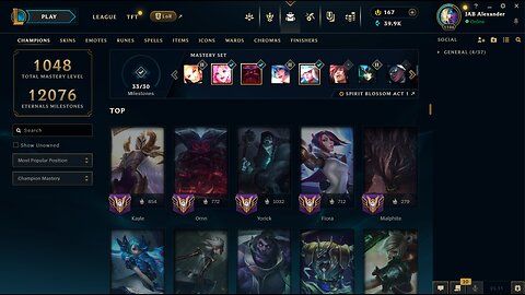 Playing LOL