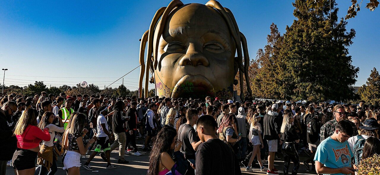 Dr. Lee Merritt- Remember that TRAVIS SCOTT concert where those people DROPPED?