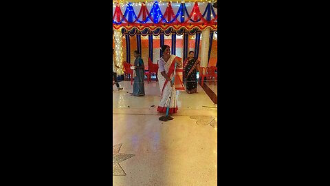 ঢাকের তালে
